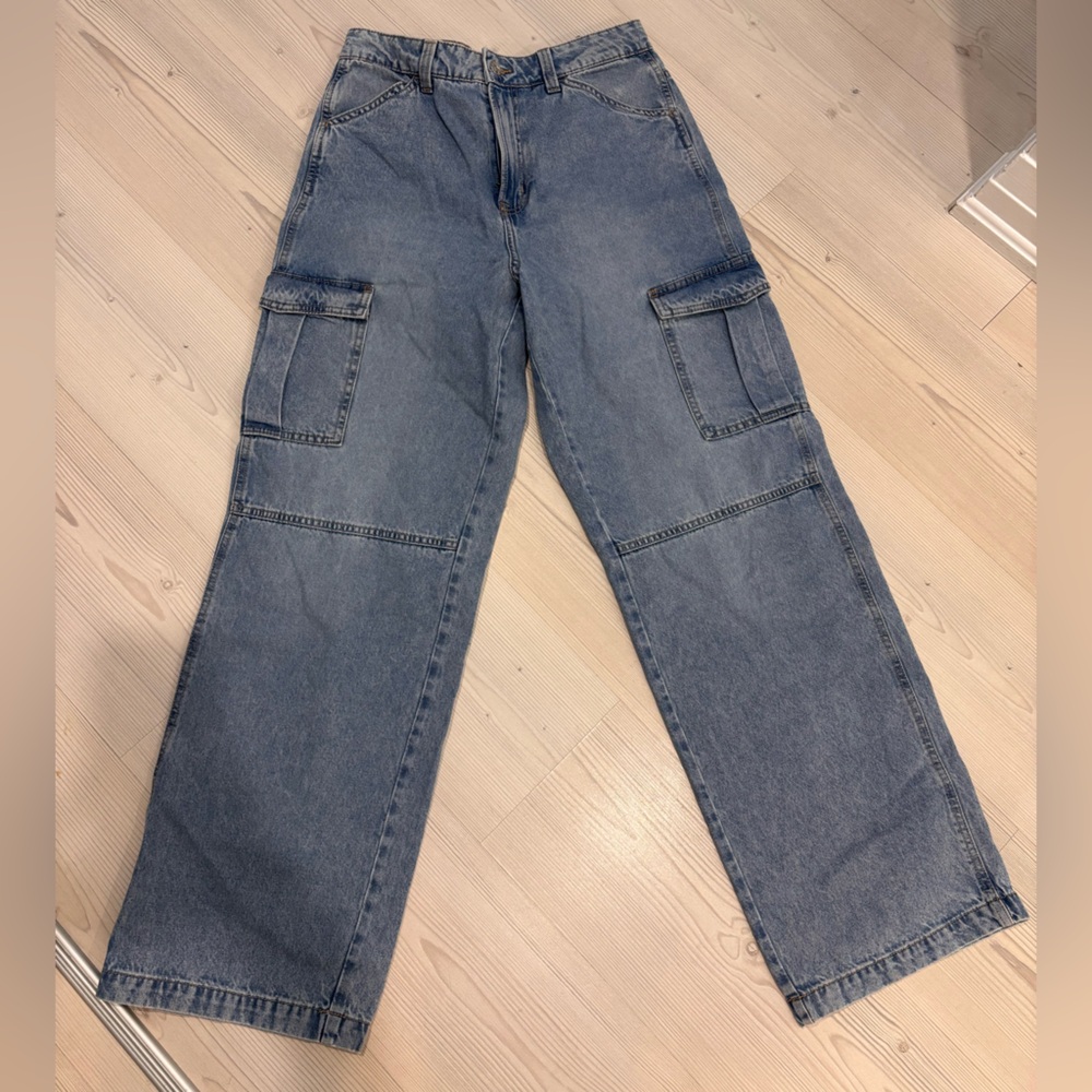 H&M cargo jeans size 6